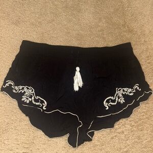 Vera Wang Black Shorts